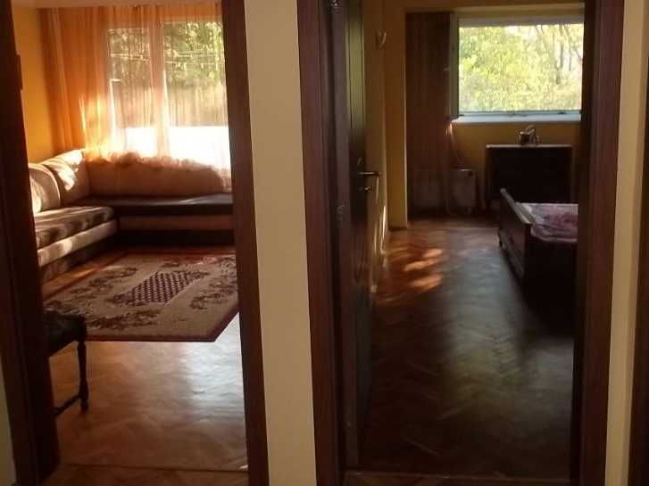 Дава се под наем Двустаен апартамент в Бургас, Лазур - 64 кв.м за 357 € - Снимка #2