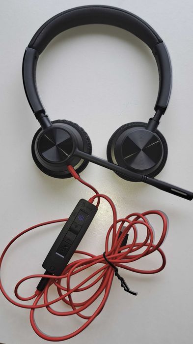 Casti Poly Blackwire 3325