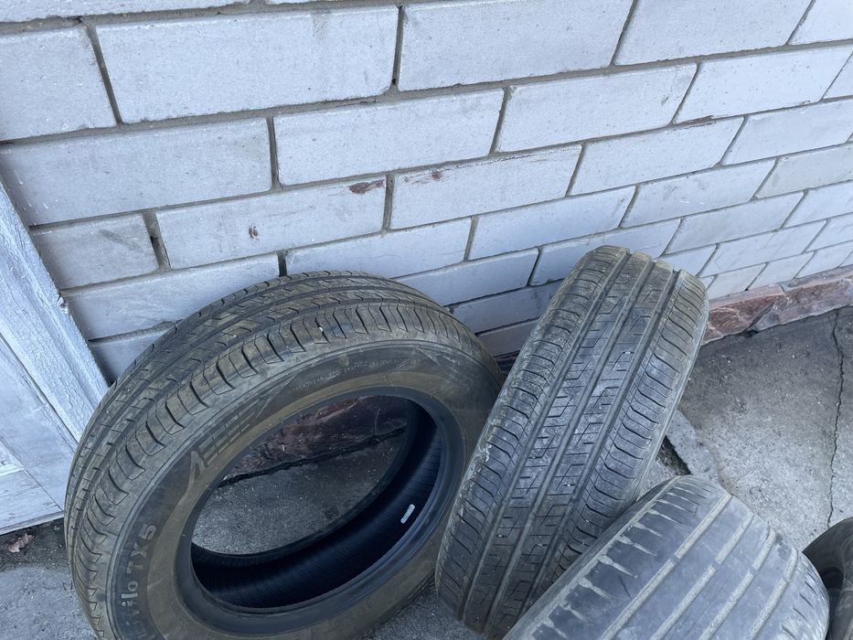 Продам шины почти новые