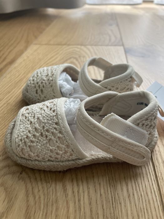 Sandale bebelusi H&M