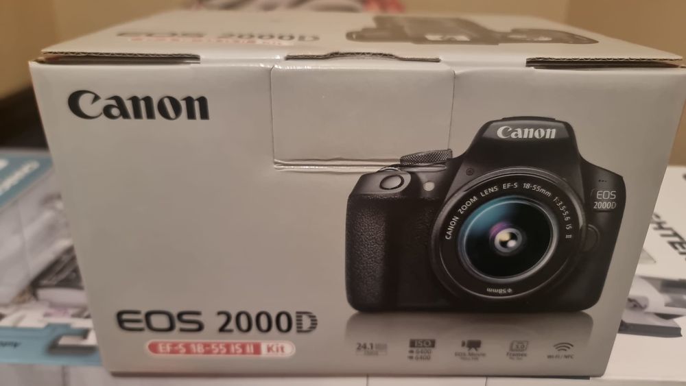 DSLR фотоапарат Canon EOS 2000D, в оригинална опаковка
