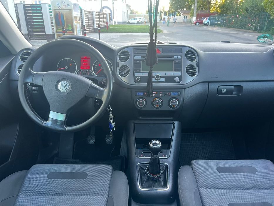 Vând Auto Volksvagan TIGUAN