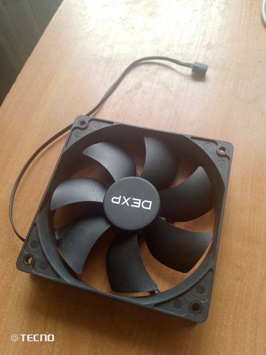 Кулер 3000 об/м.