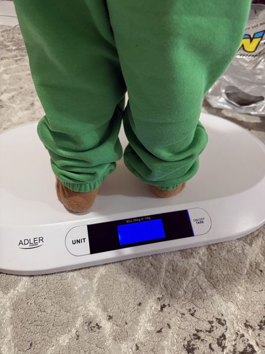 Електронна везна за бебе