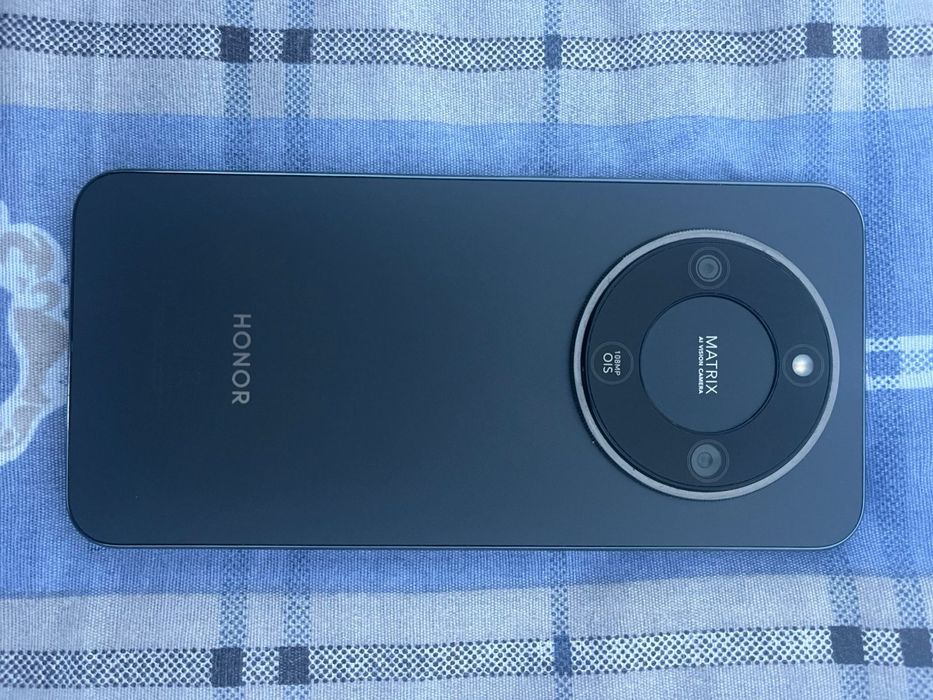 Продам телефон HONOR X9d