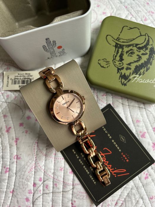 Fossil Kerrigan нов страхотен кварцов дамски часовник в розово злато