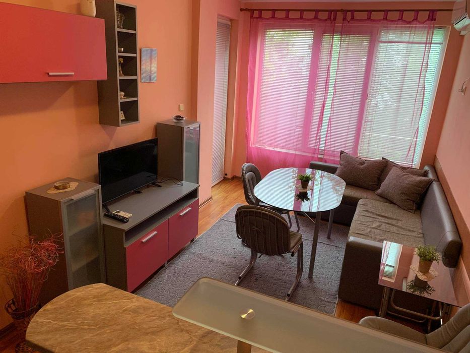 Дава се под наем Двустаен апартамент в Бургас, Възраждане - 60 кв.м за 178.5 € - Снимка #2