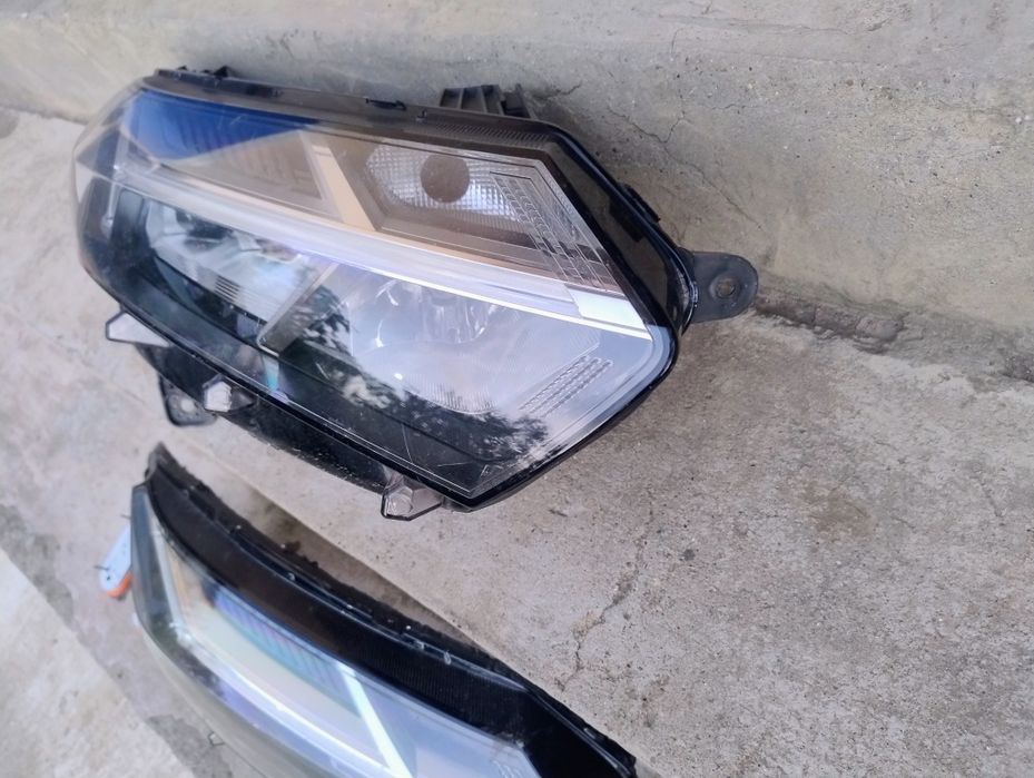 Far dreapta Logan, Sandero III