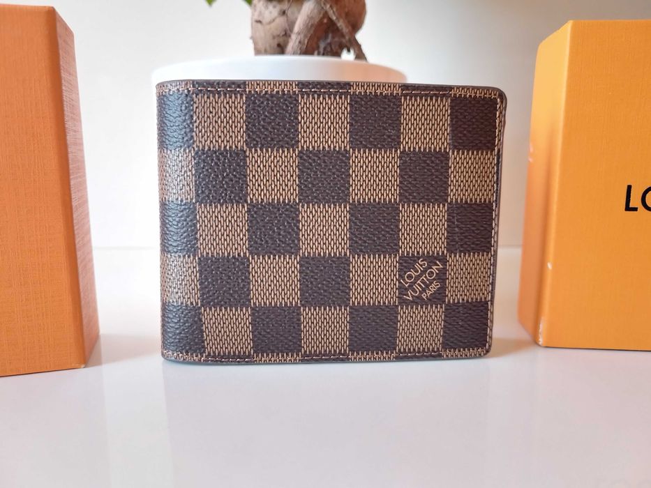 Louis Vuitton кафяви и черни портфейли
