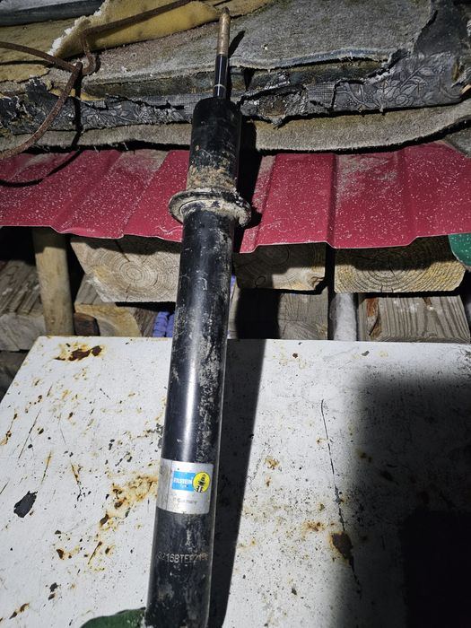 Стойки задние гольф3