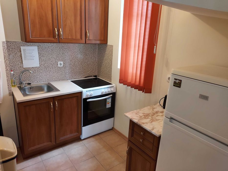 Дава се под наем Тристаен апартамент в Банско - 132 кв.м за 900 € - Снимка #3