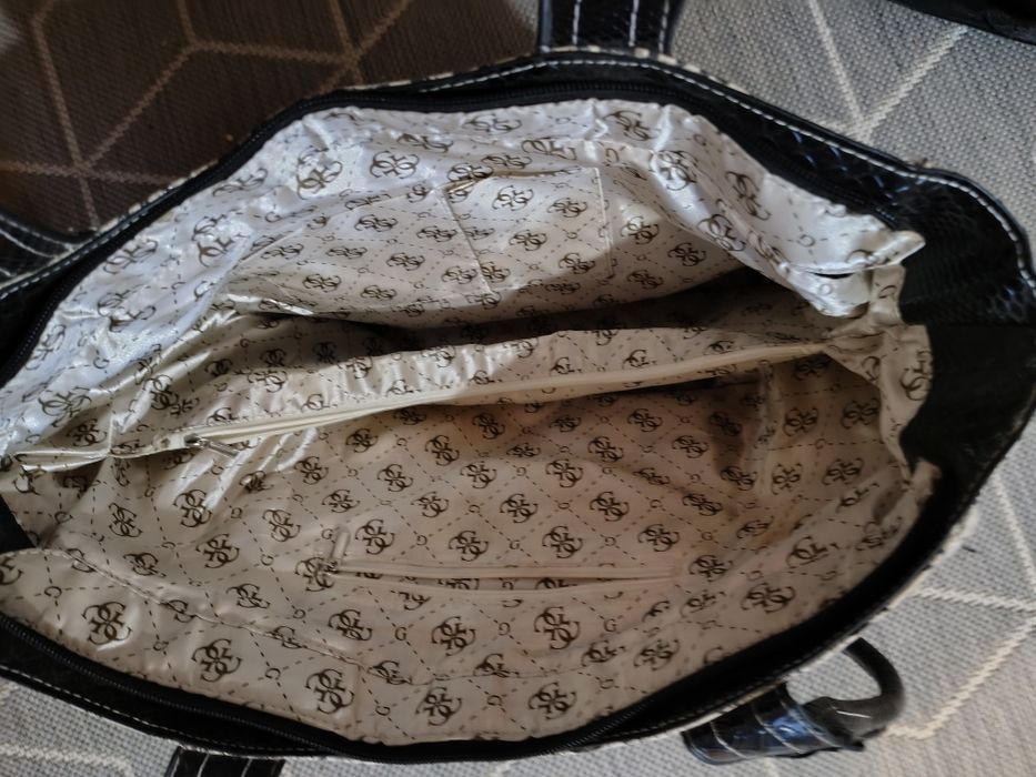 Голяма дамска чанта за рамо