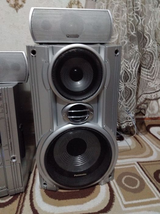Panasonik muzikalniy sentr sotiladi