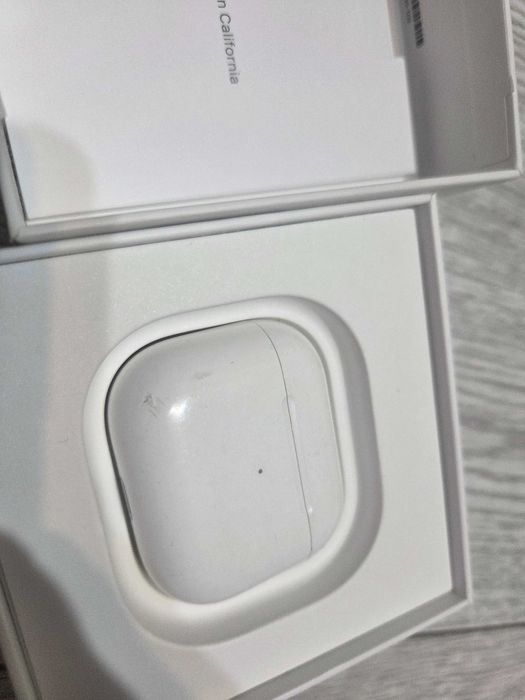 Apple airpods 3 albe