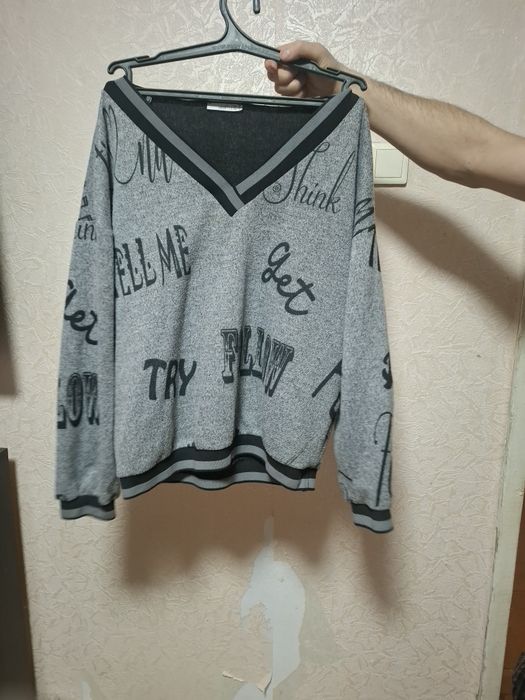 Джемпер б. У в хорошем состоянии