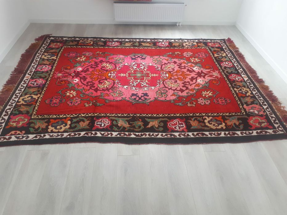 Продам ковёр ручной работы!