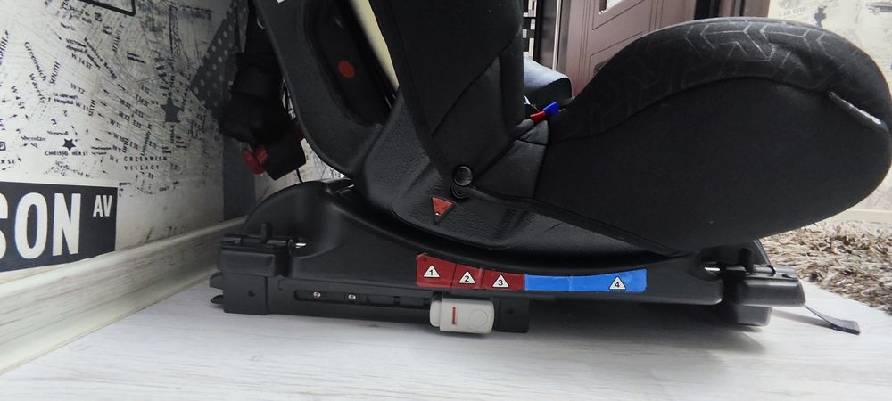 Scaun auto  cu isofix rotativ pentru copii Lionelo Sander 0-36 kgr