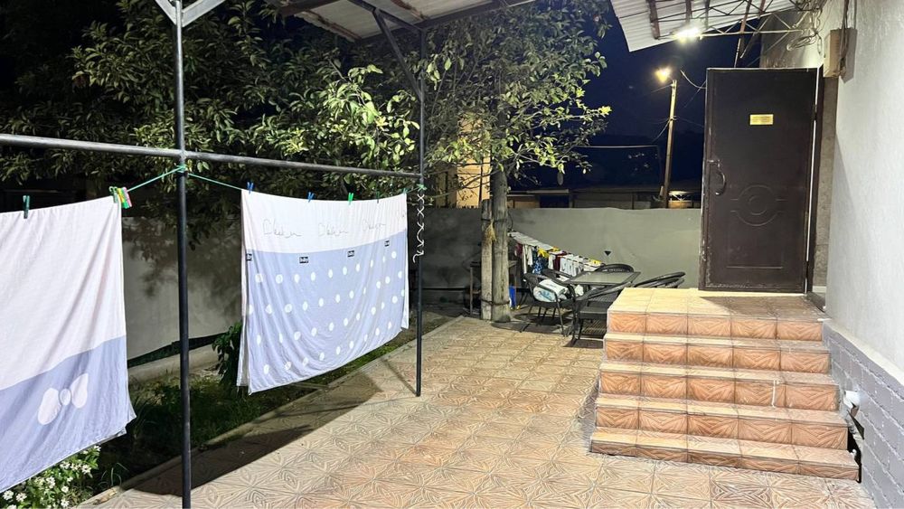 Uy sotiladi!!!  Srochna