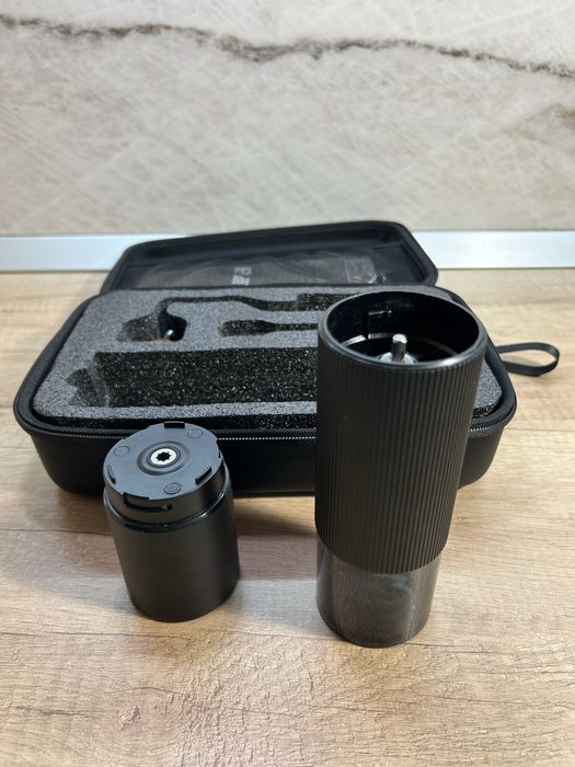 Râșniță cafea Lopder MAXA Travel Kit – electrică + manuală, ca nouă