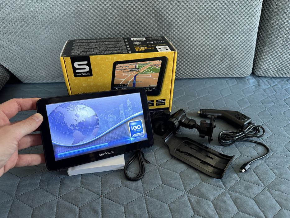GPS auto camion Serioux UPQ700 ecran 7” actualizat ca nou