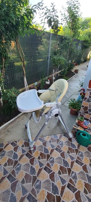 Vând scaun bebe Pegperego prima papa