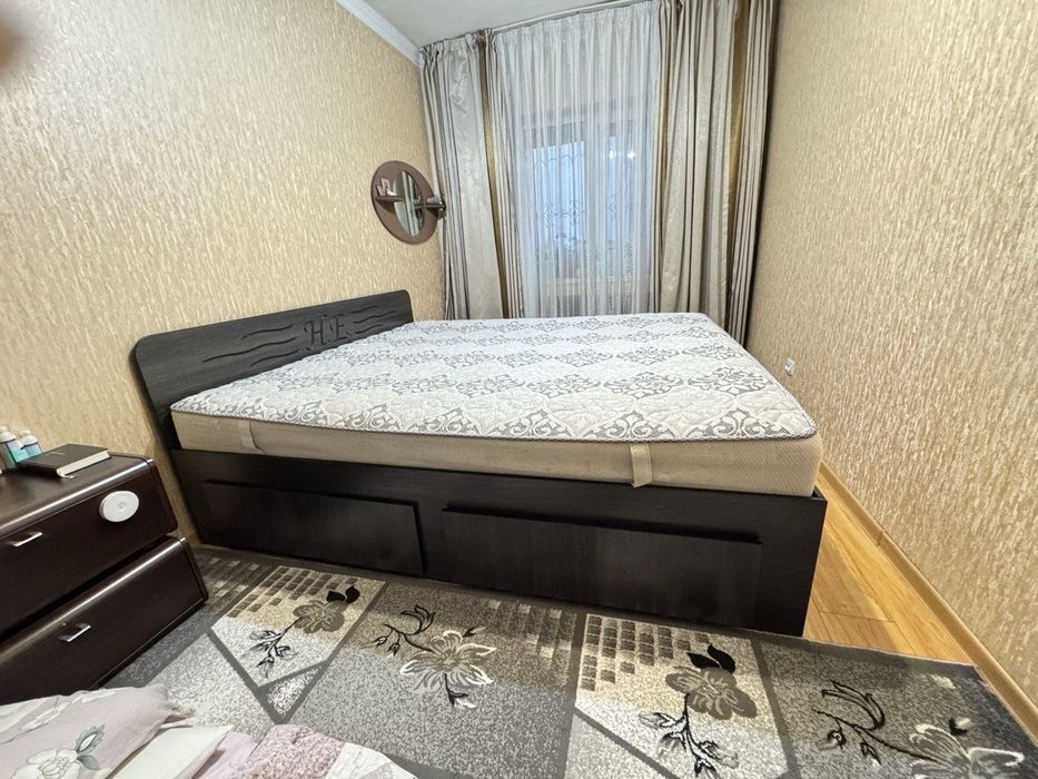 Кровать большая.220 см на 200 см.