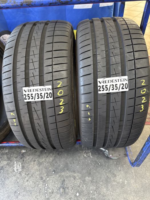 255/35/20 Vredestein 2023