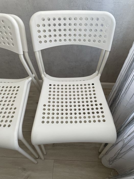 Продаю стулья 4 шт икея ikea