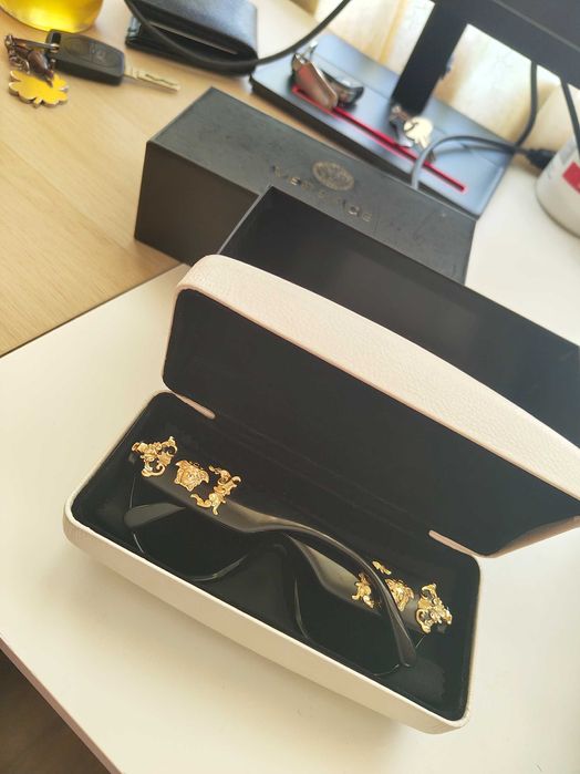 Слънчеви очила Versace