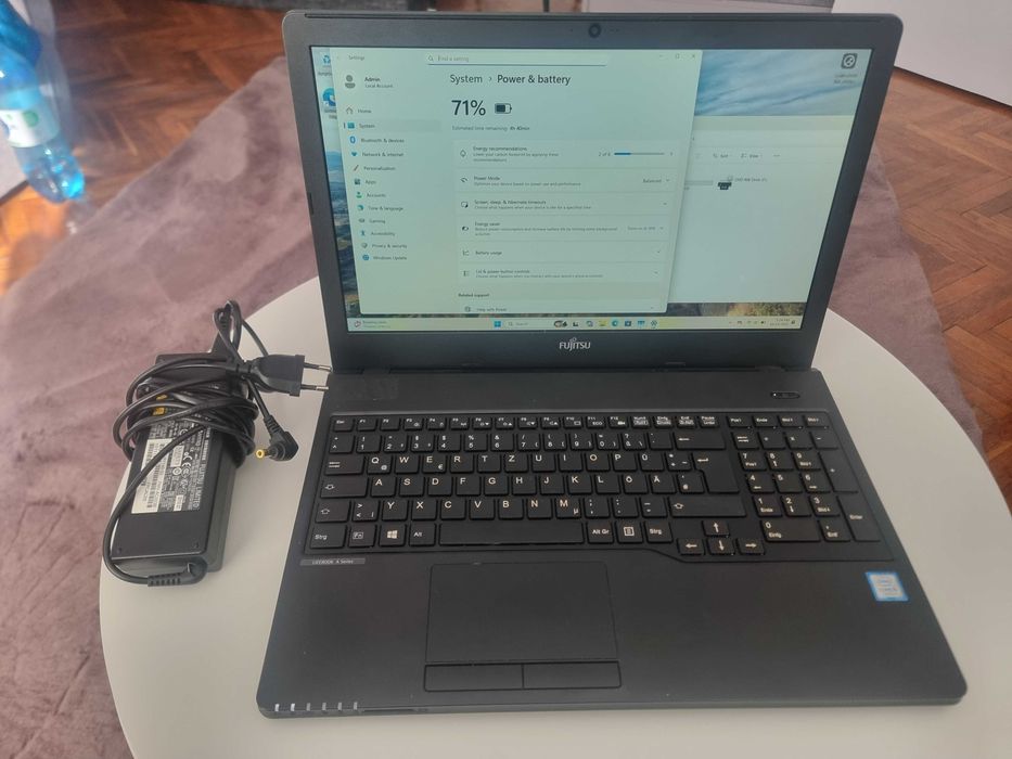 Laptop fujitsu i5 7200u 8gb ddr4 ssd 128gb