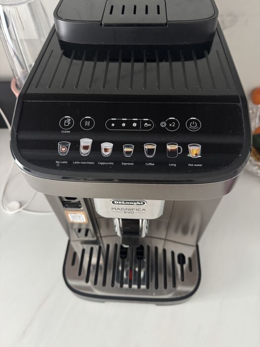 Espressor automat DELONGHI Magnifica Evo