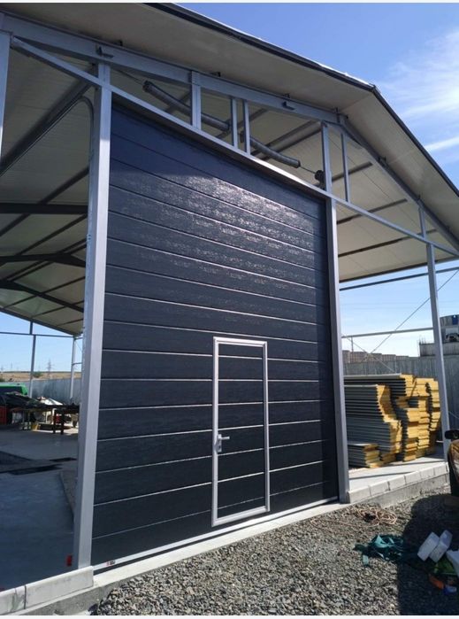 Usa Industriala Secțională