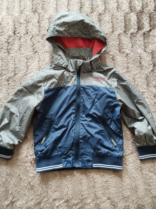 Продам детские курточки