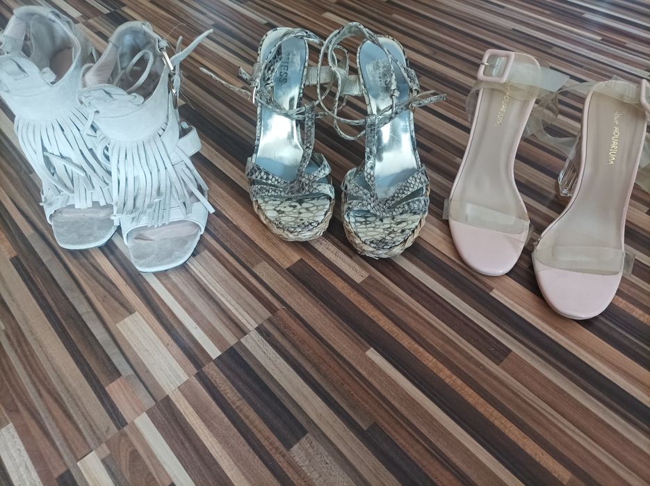 Летни сандали Guess Patricia Pepe