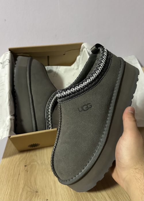 Ugg Tazz Grey.