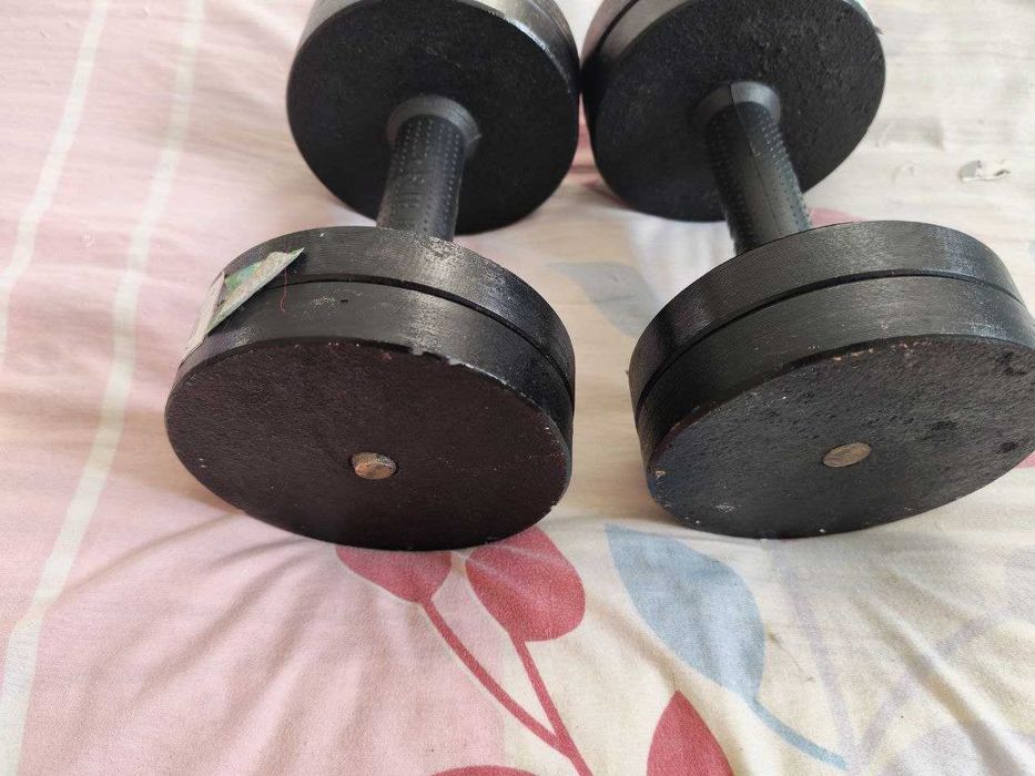 Гантели 6 кг каждая