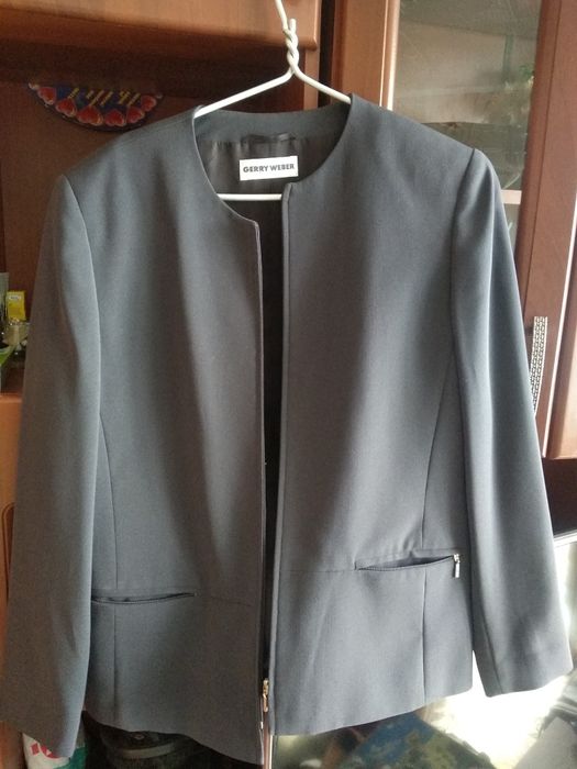 Костюм брючный..