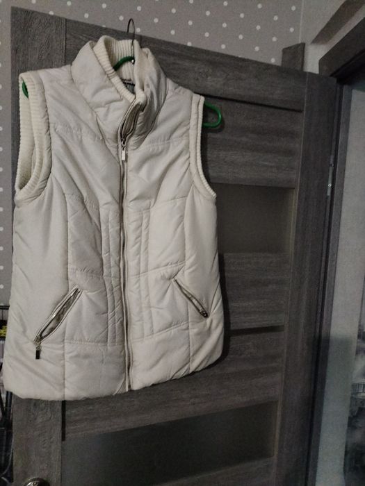 Продам жилет женский
