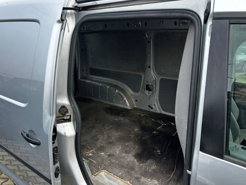 Volkswagen Caddy Maxi Lung - 2010 - 2.0 TDI 140Cp - Clima