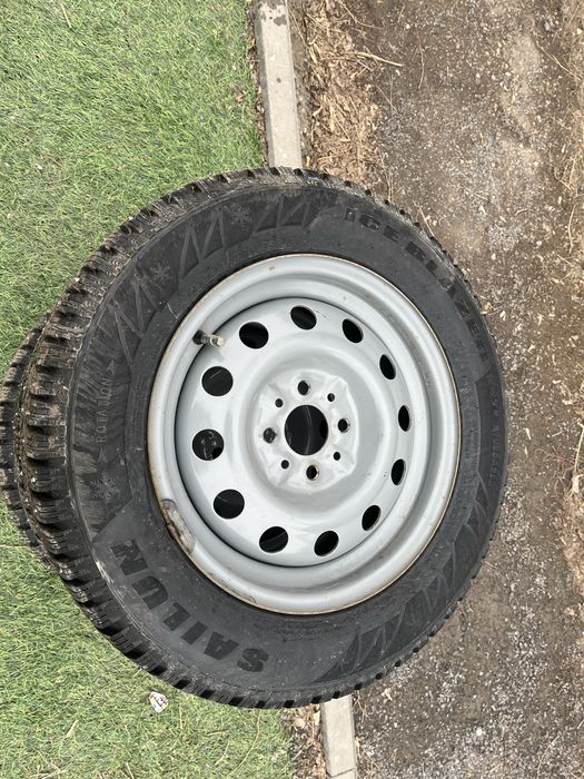 Комплект зимних шин с дисками