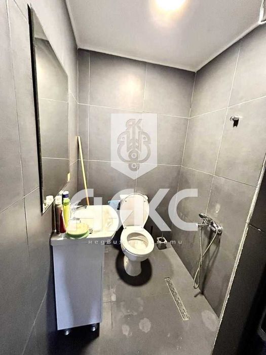 Едноетажна къща в с. Симеоновец