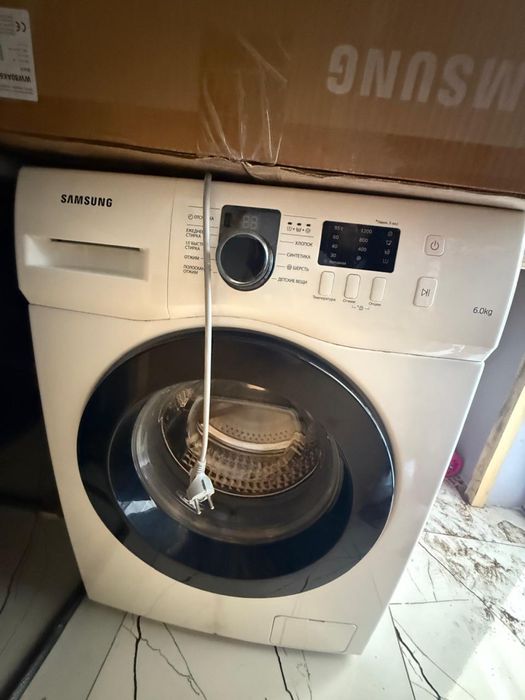 Продам стиральную машину Samsung