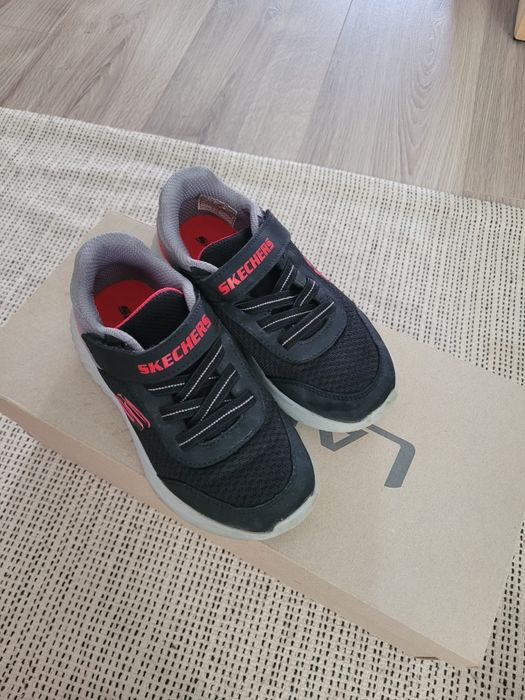 Lot adidasi baieti nr 26 și 28