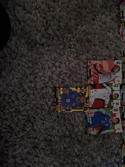 De vanzare cartonase panini adrenalyn XL