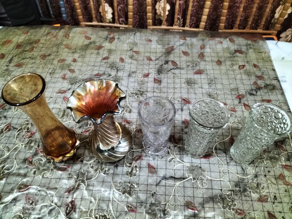 Продам вазы для цветов из  стекло.