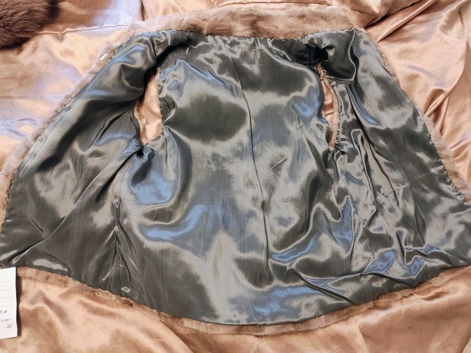 Vesta blana naturală