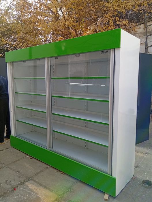 Витрина холодиьник