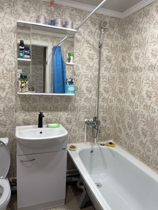 Продам 1 ком кв на 15 мкр