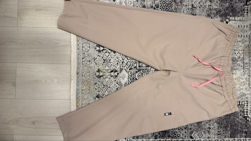 Costum medical femei bej