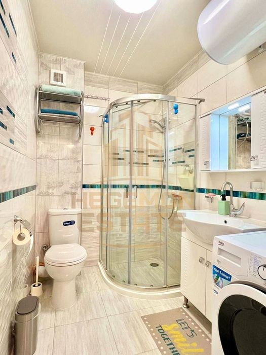 Продава се Тристаен апартамент в Варна, Кайсиева градина - 75 кв.м за 1292 €/кв.м - Снимка #7